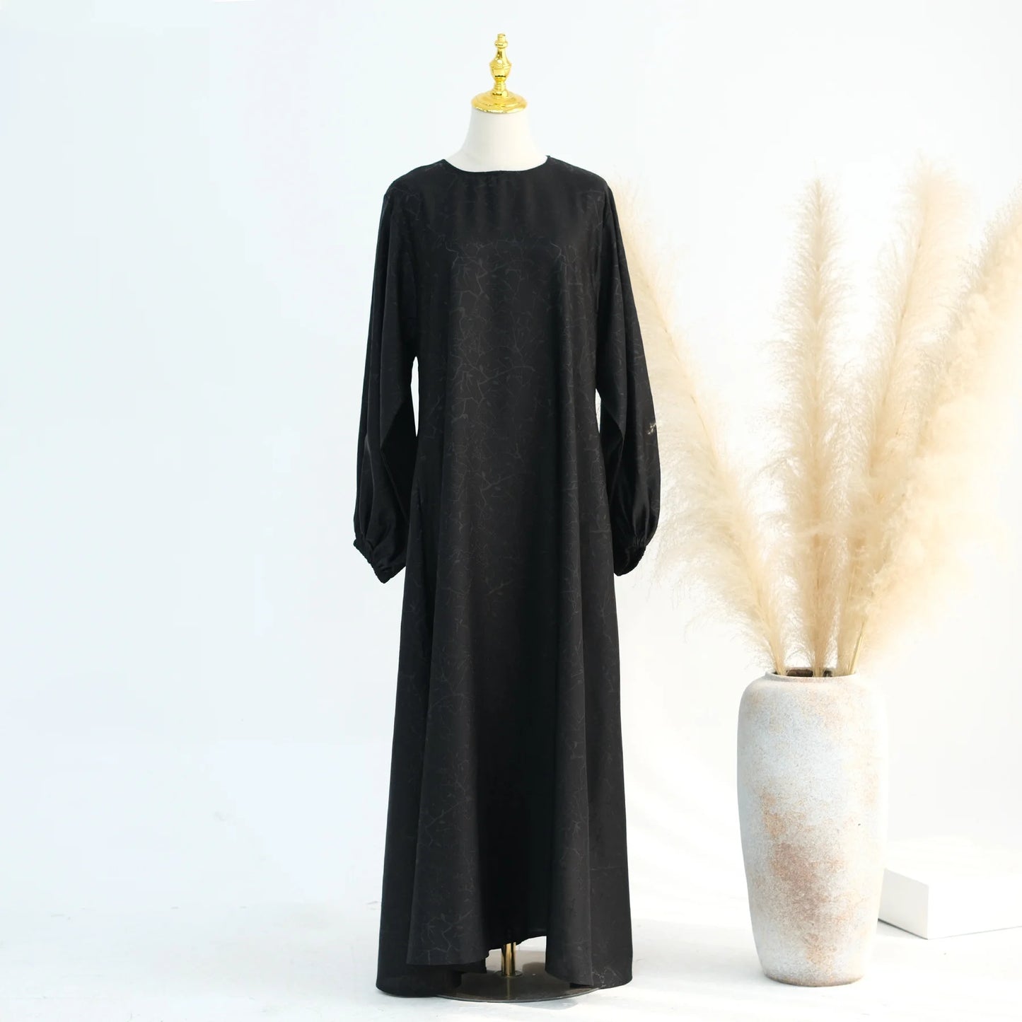 Elegant Slim Fit Abaya