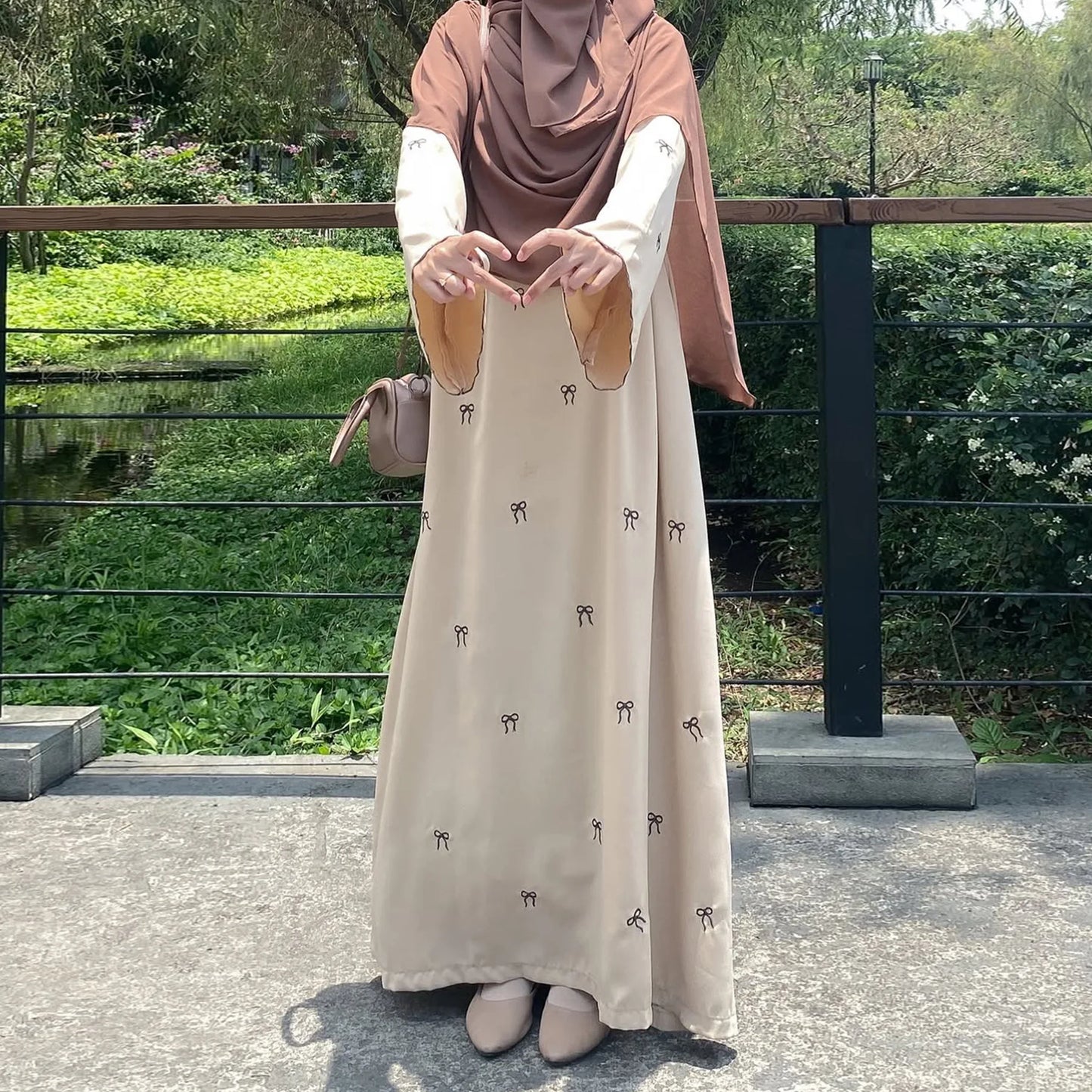 Exquisite Butterfly Embroidered $\text{Abaya}$