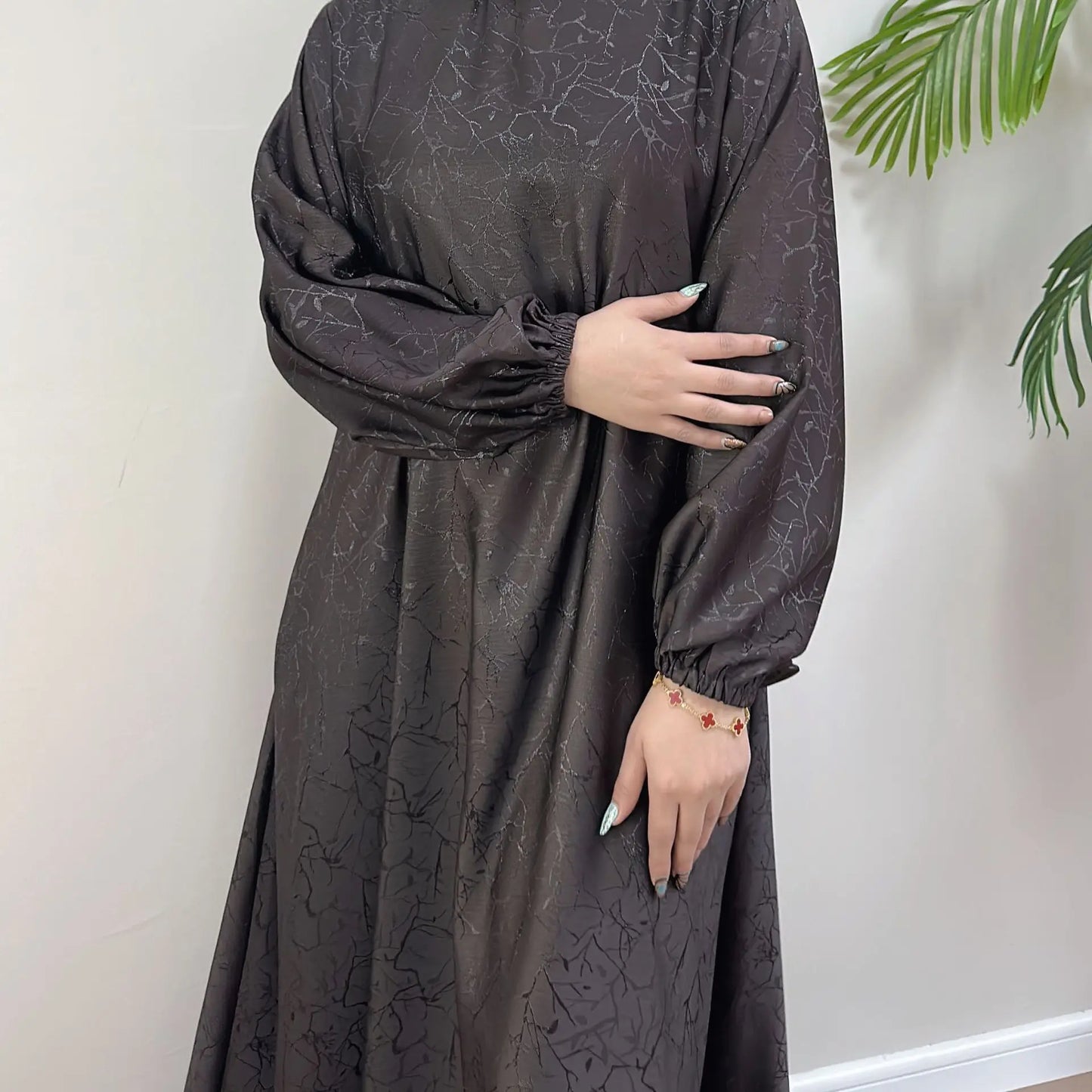 Elegant Slim Fit Abaya