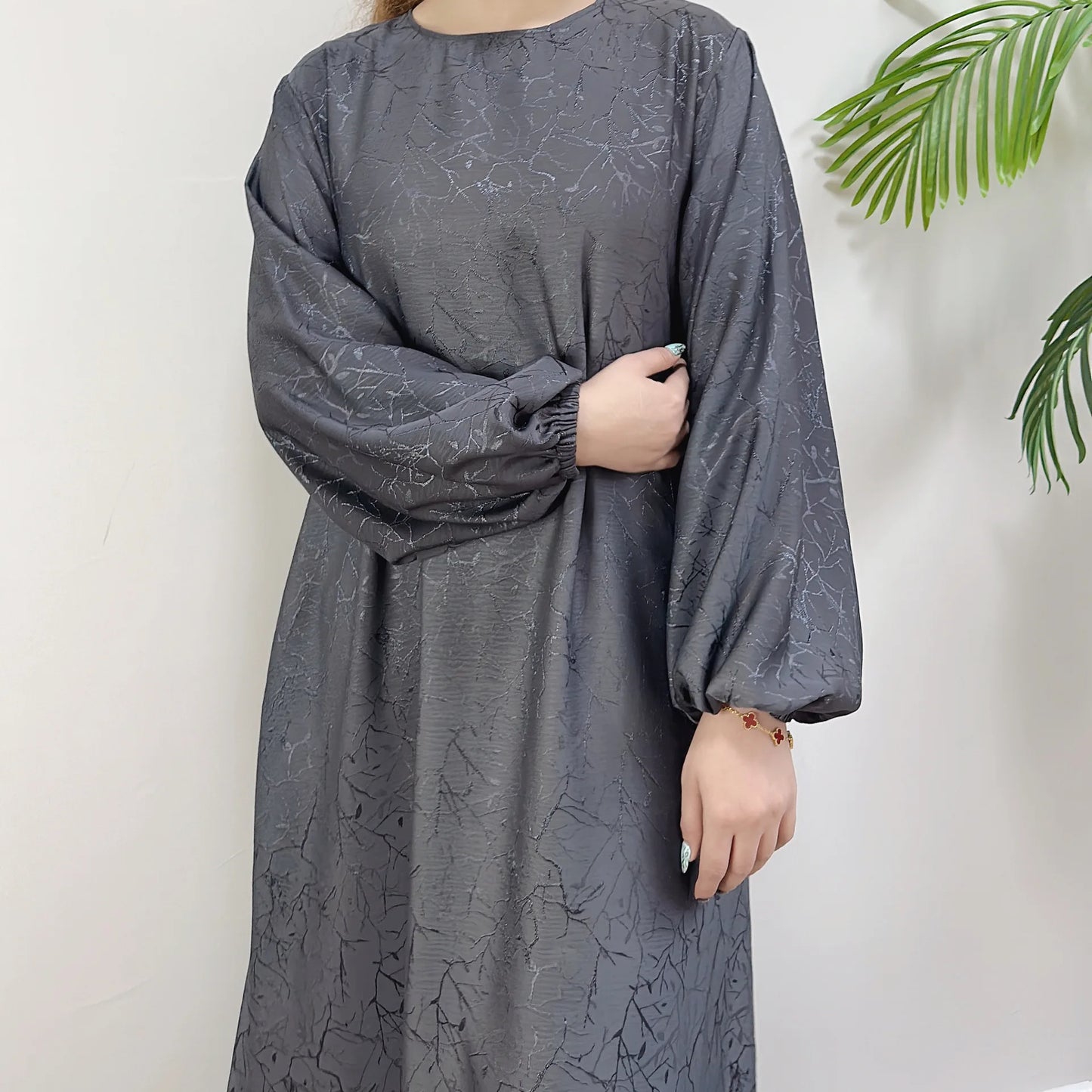Elegant Slim Fit Abaya