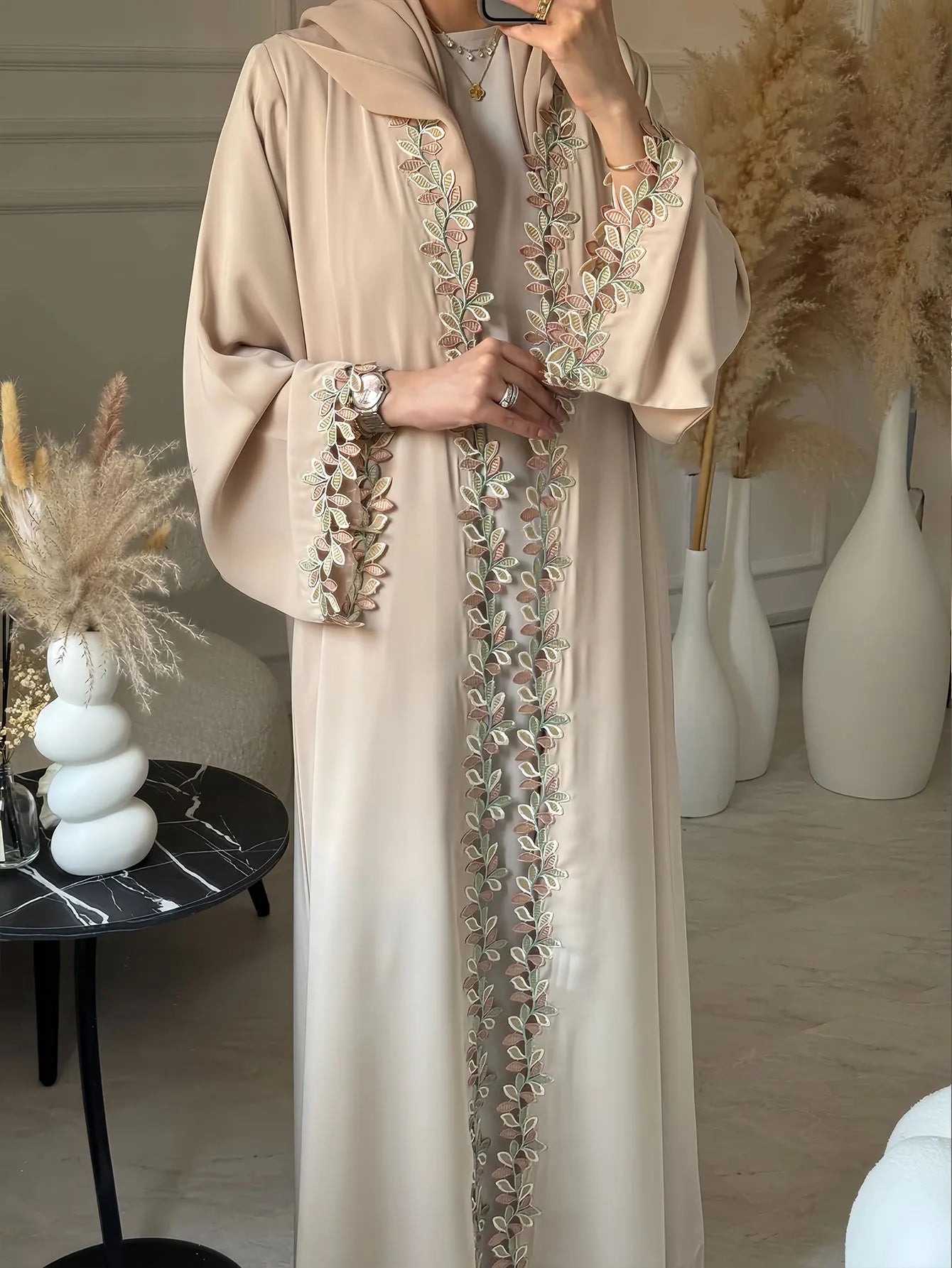 Royal Emerald Abaya, Luxurious Embroidered Elegance for Graceful Modesty